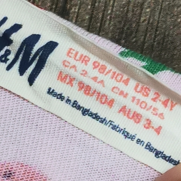 H&M kids strawberry sleeveless dress - Picture 5 of 6